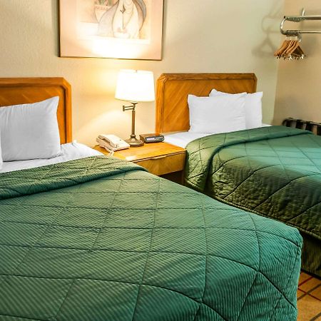 Rodeway Inn East Альбукерке Экстерьер фото